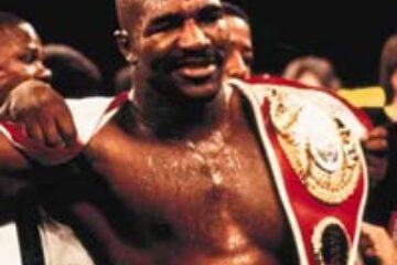 Bunicul Holyfield, în ring la 44 de ani