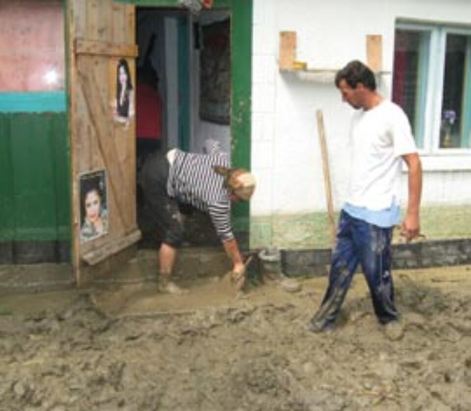 Câteva ore de ploaie au dat peste cap tot județul