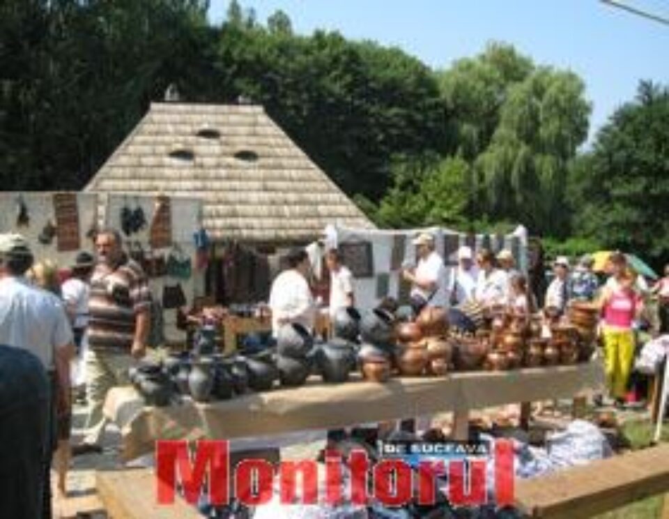 Târgul meșterilor populari și-a deschis ieri porțile la Muzeul Satului