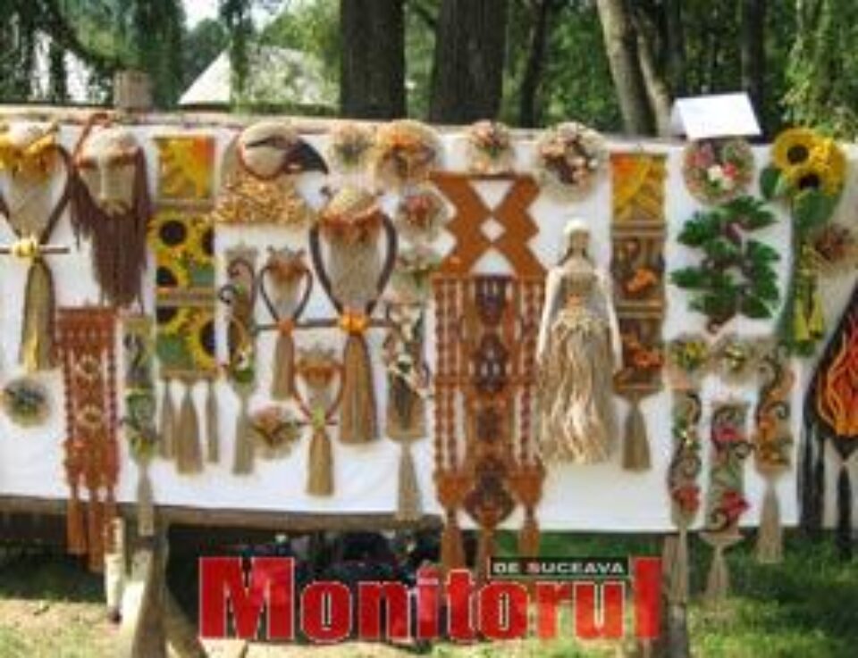 Târgul meșterilor populari și-a deschis ieri porțile la Muzeul Satului