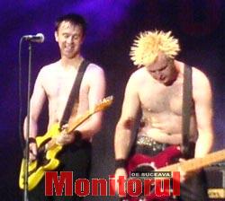 O panaramă de festival și o minune de grup: Toy Dolls