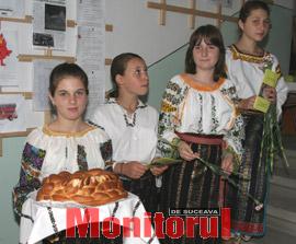 Un secol de carte pe băncile școlii din Bosanci