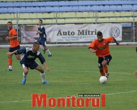 Sucevenii s-au instalat deja în frunte