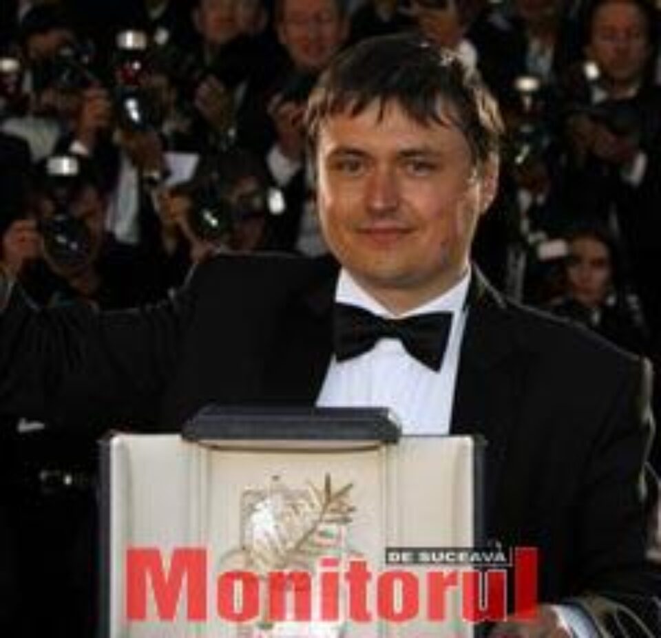 "4 luni, 3 săptămâni și 2 zile", notat cu "patru stele"