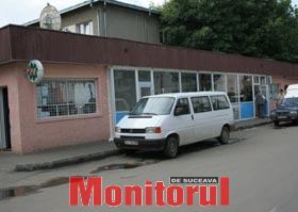 Tamara Chiribucă: „Primăria ar trebui să-mi plătească chirie pentru cei trei ani de zile în care călătorii au folosit spaţiul meu ca staţie de autobuz”