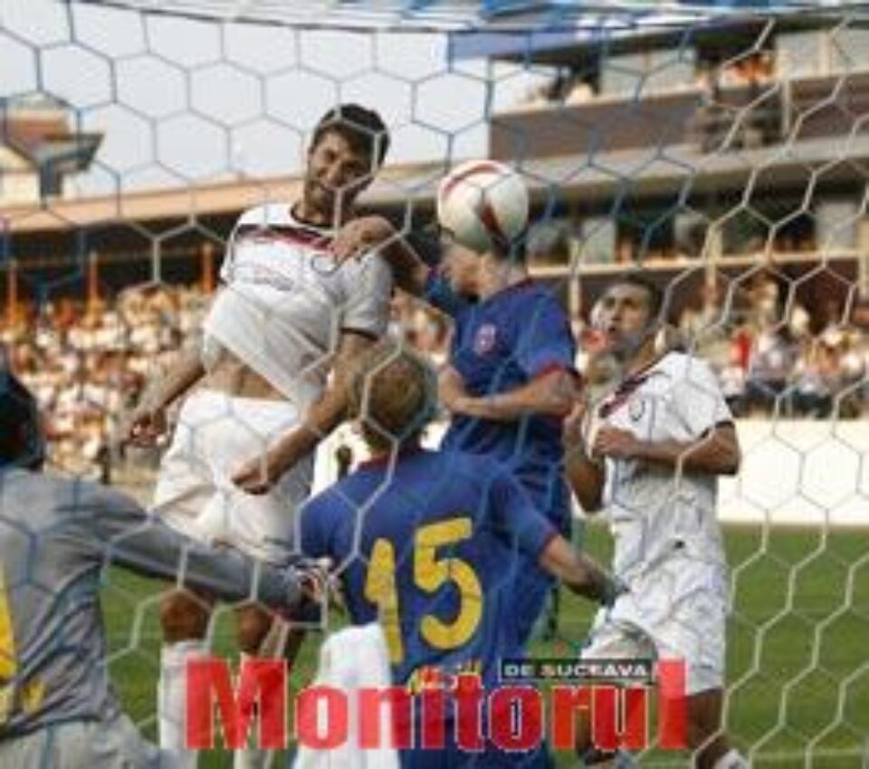 Luptă strânsă la vârf