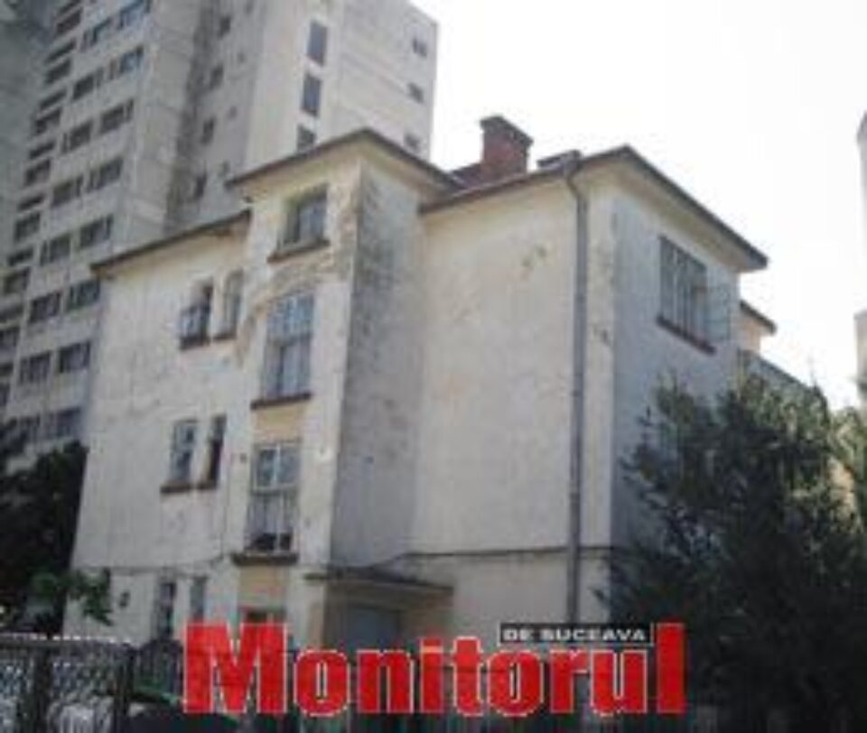 Casa nationalizata din spatele Hotelului Bucovina