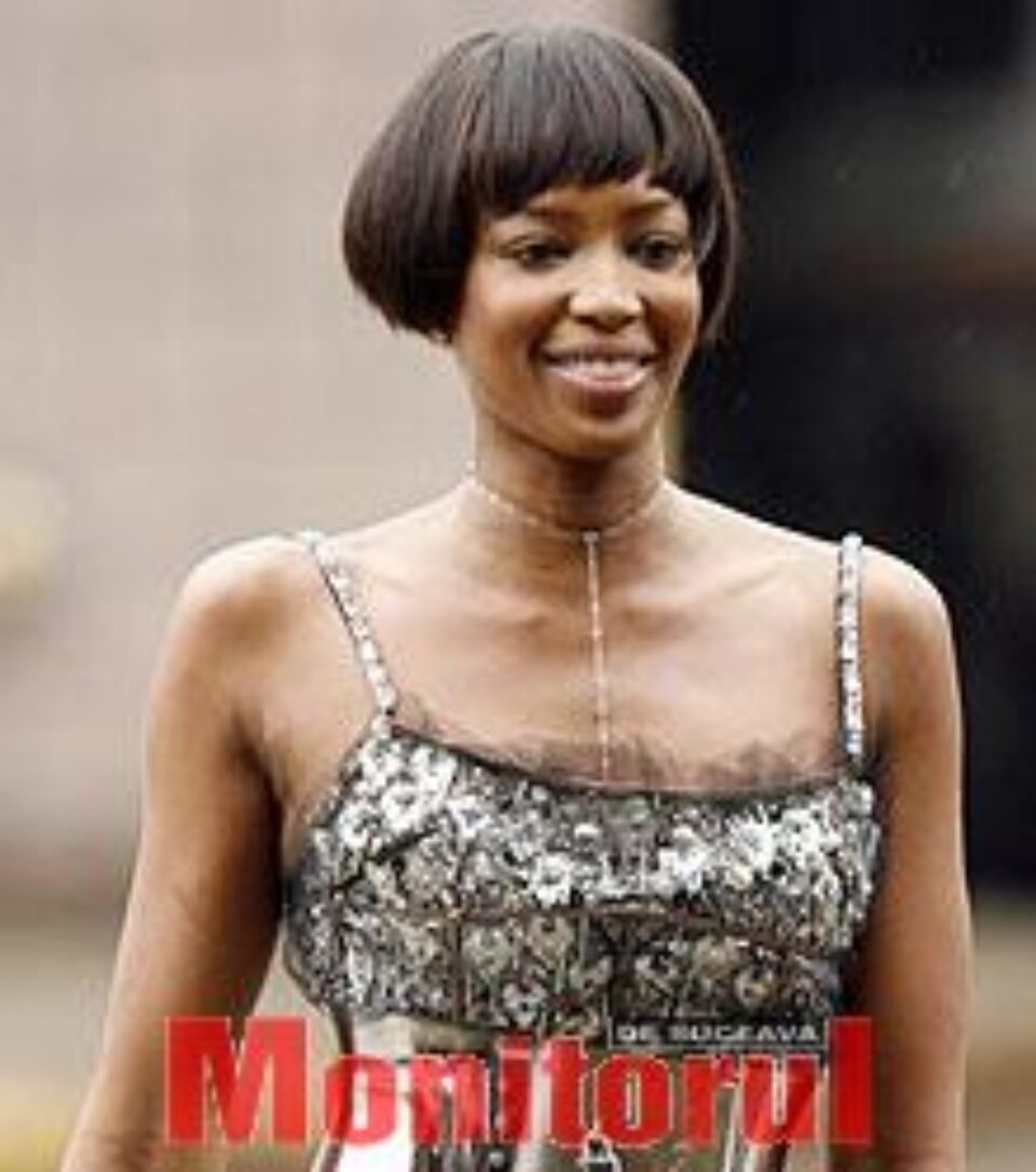 Naomi Campbell a devenit dependentă de droguri după asasinarea prietenul său, Gianni Versace