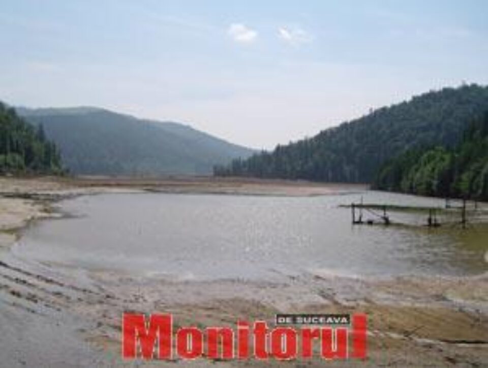 Orice ploaie mai puternică produce panică pe iazul de la Tărnicioara Orice ploaie mai puternică produce panică pe iazul de la Tărnicioara