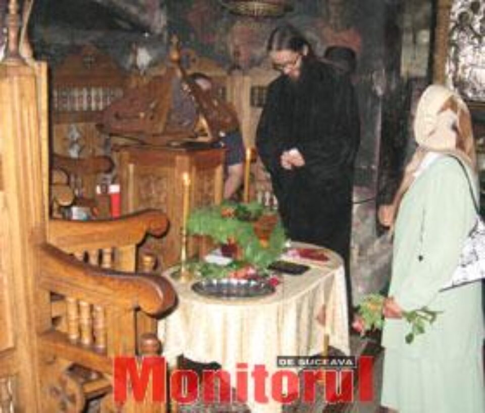 Racla cu „Papucul Sfântului Ierarh Spiridon” rămâne pentru totdeauna la Râşca