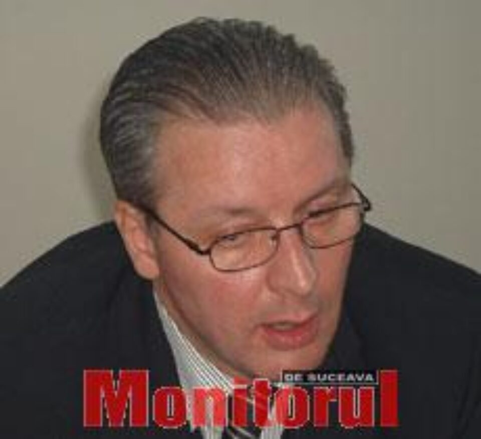 Copacii bătrâni, lemn de foc pentru școlile de la sate