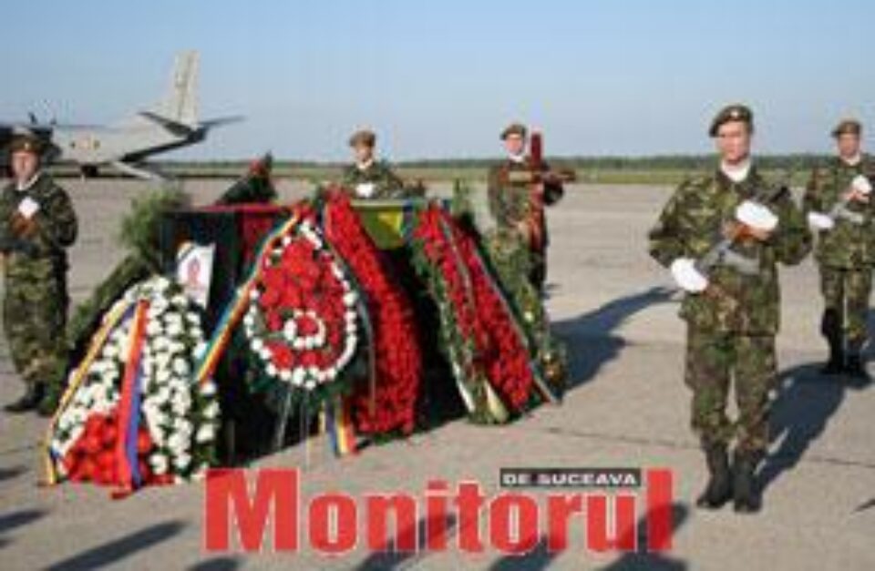 Nu a avut puterea să-și ia fiul mort de la aeroport