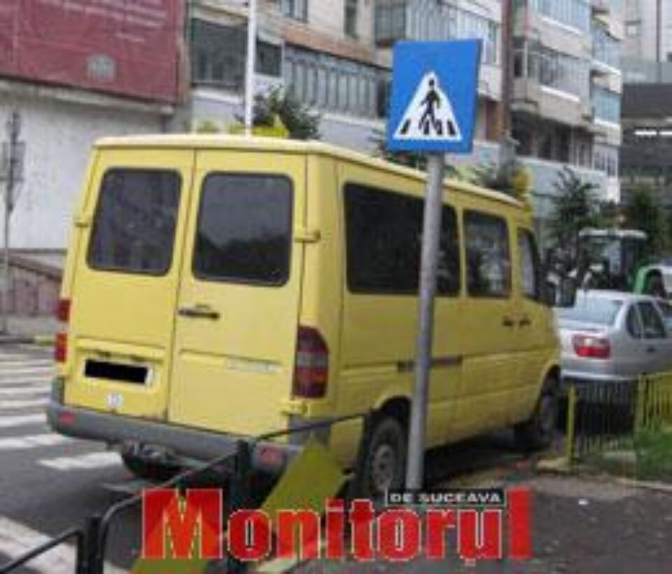 Șoferii din Suceava ignoră marcajele trecerilor pentru pietoni