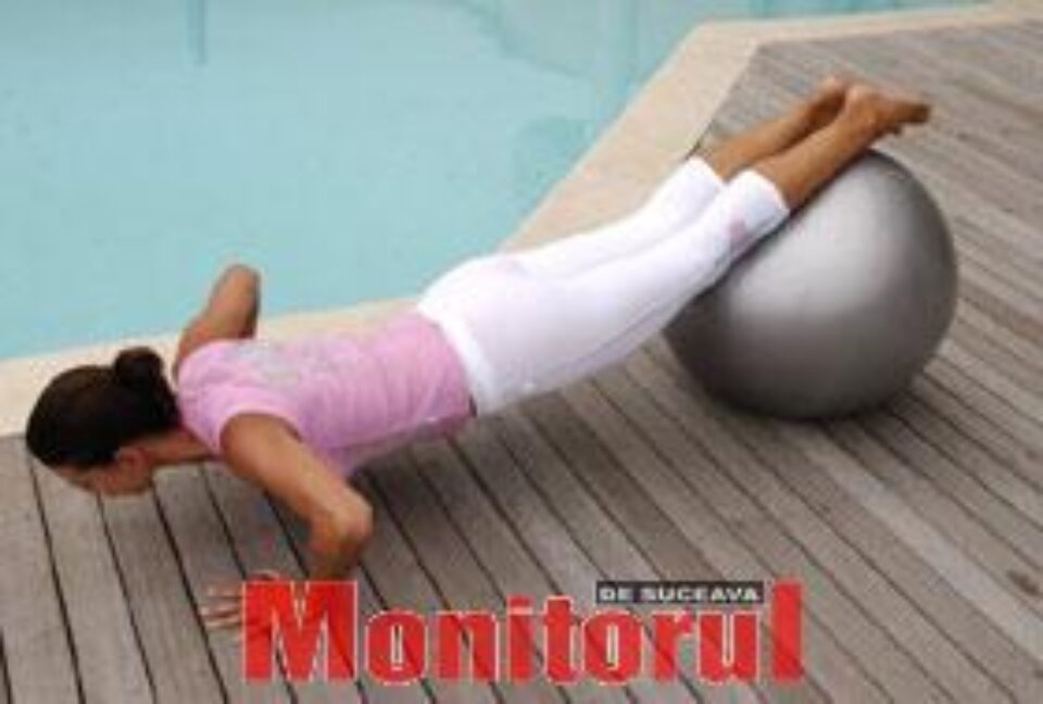 Exercițiile cu mingea tonifică organismul