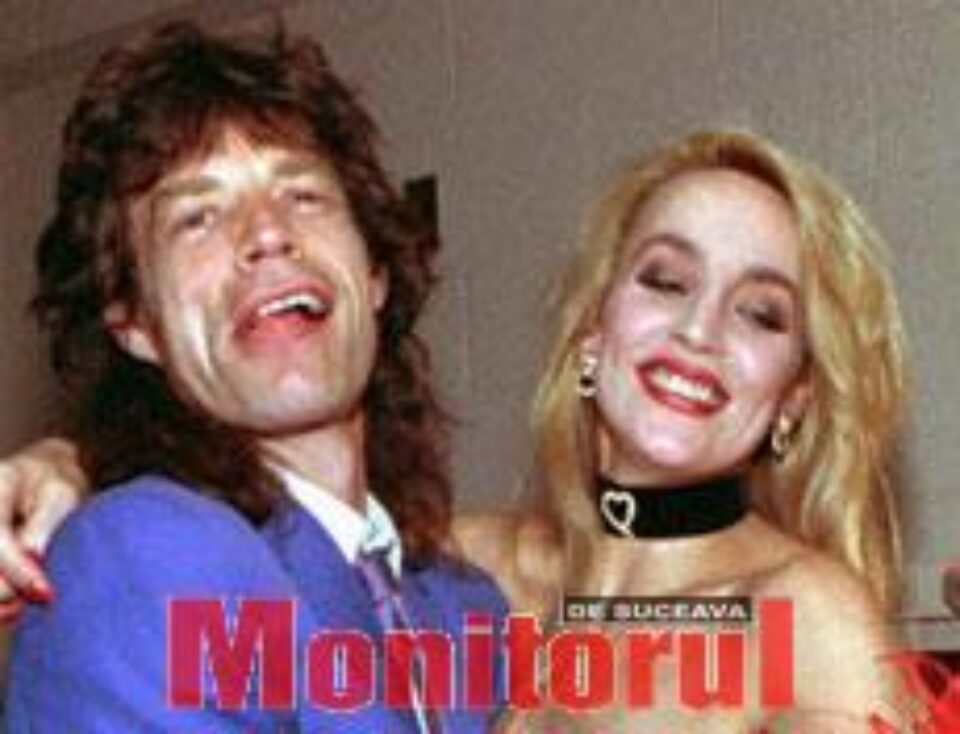 Jerry Hall va scrie o carte cu detalii picante despre relația sa cu Mick Jagger
