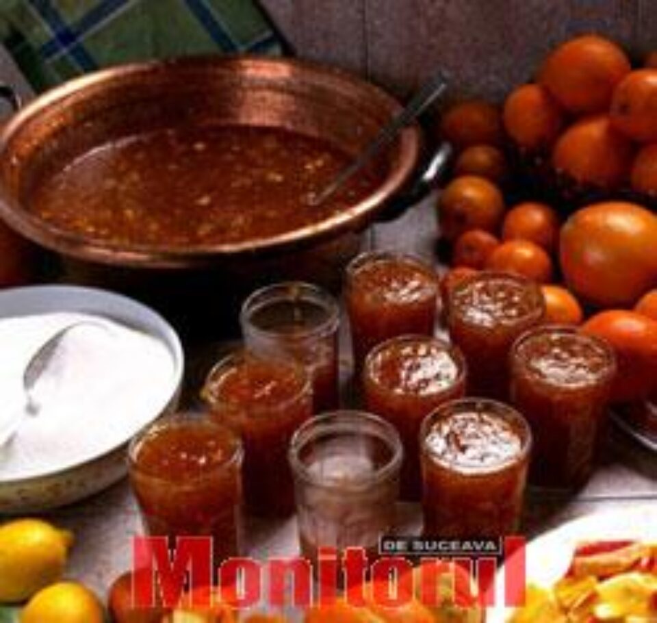 Etichetaţi borcanele, notând fructele pe care le-aţi folosit şi data la care aţi făcut dulceaţa