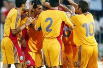 Jucătorii echipei naţionale se bucură pentru prima calificare la un turneu final după 8 ani de pauză