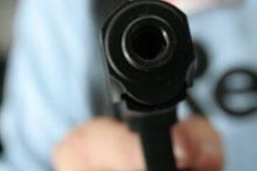 Armele, o atracţie sau o necesitate?