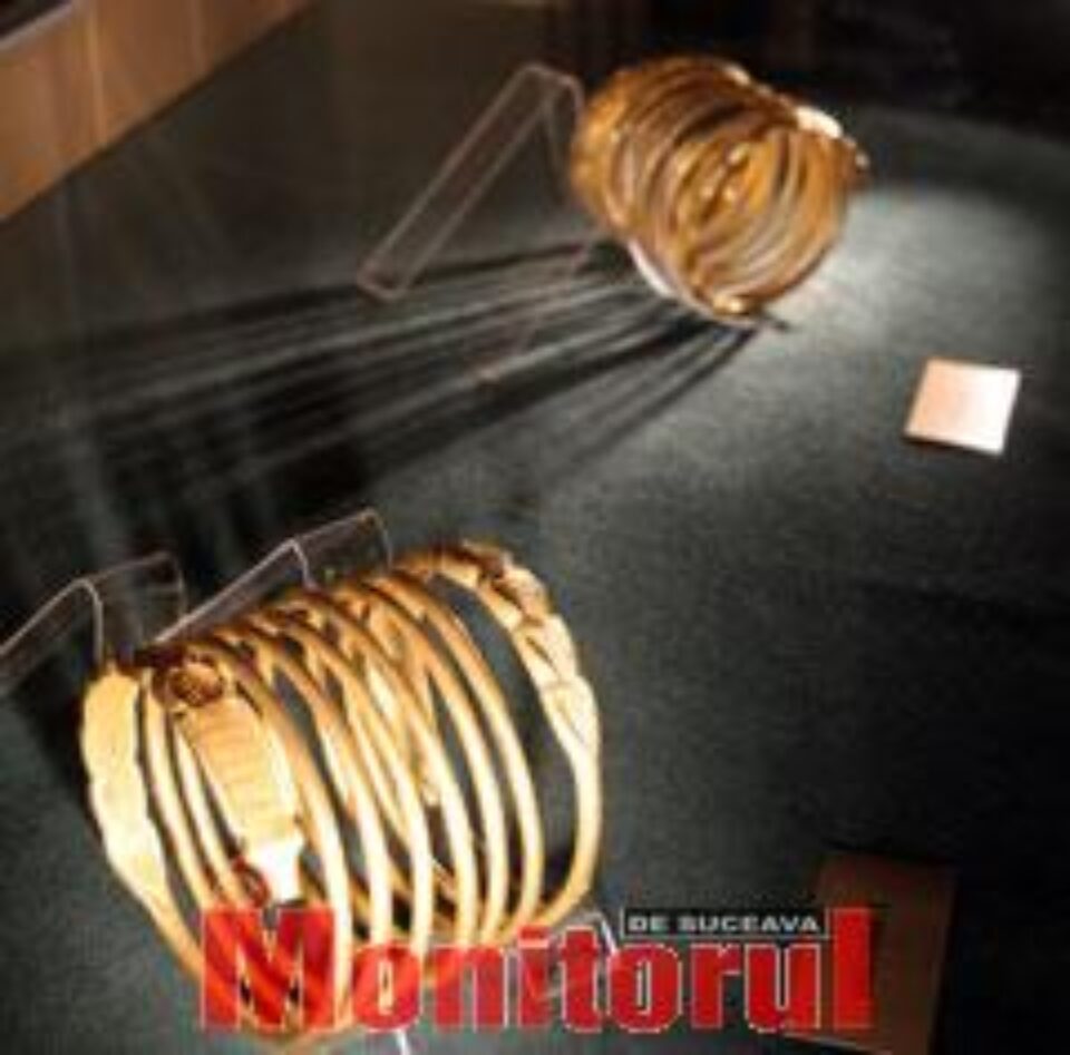 Brăţările dacice au „detronat” temporar celelalte comori ale Muzeului de Istorie Brăţările dacice au „detronat” temporar celelalte comori ale Muzeului de Istorie