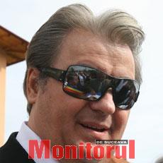 Corneliu Vadim Tudor îi avertizează pe social-democraţi