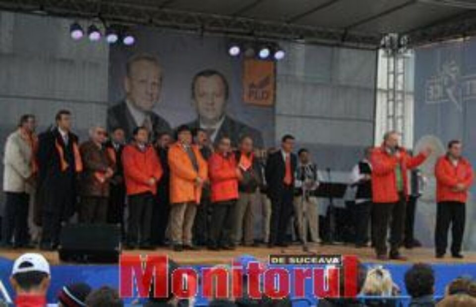 Theodor Stolojan: „Să mergem la vot, să votăm cu PLD, dar şi pentru votul uninominal” Theodor Stolojan: „Să mergem la vot, să votăm cu PLD, dar şi pentru votul uninominal”