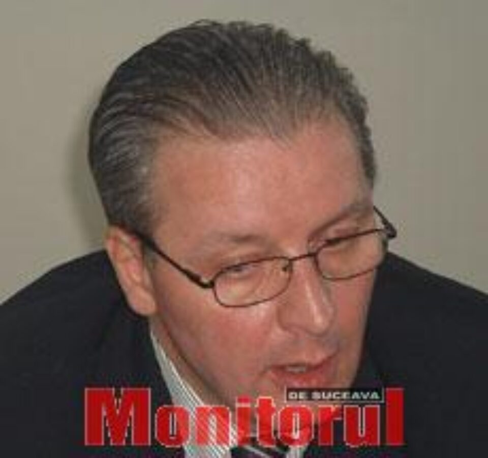 Eugen Constantin Uricec: „Încercăm să convingem cât mai mulţi oameni să vină la vot” Eugen Constantin Uricec: „Încercăm să convingem cât mai mulţi oameni să vină la vot”