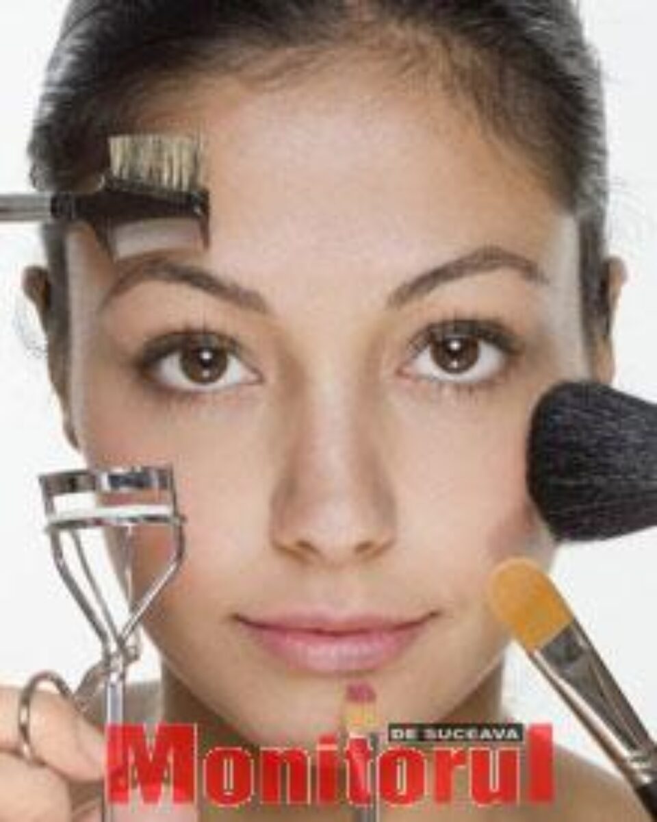 Accesorii pentru un machiaj perfect Accesorii pentru un machiaj perfect