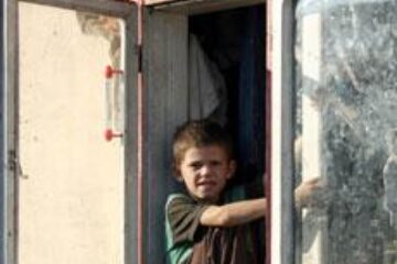 Copiii din plasament, uitaţi de autorităţi