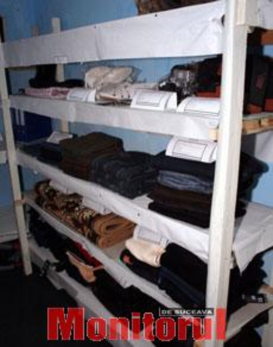 Marfă confiscată de la comercianţi şarlatani Marfă confiscată de la comercianţi şarlatani