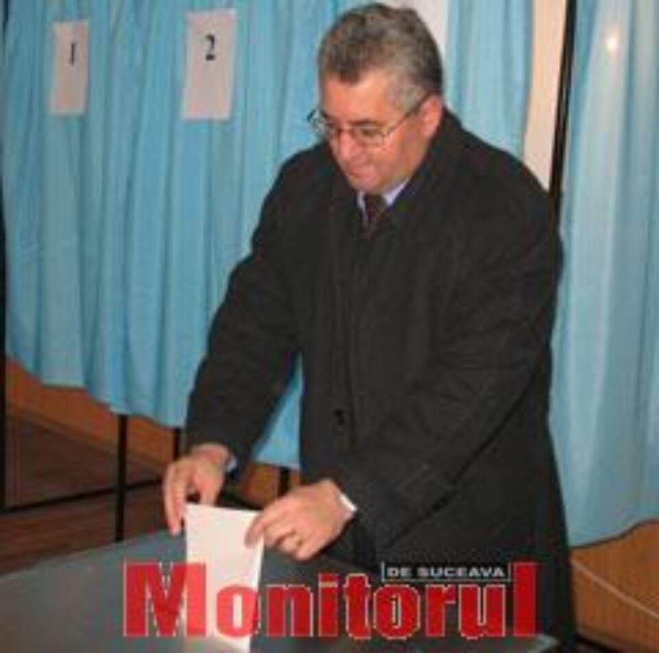 Ion Lungu: „Am votat pentru ca România să aibă la Bruxelles oameni competenţi” Ion Lungu: „Am votat pentru ca România să aibă la Bruxelles oameni competenţi”