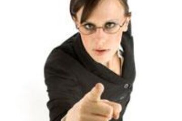 Subalternii critică șefele insensibile