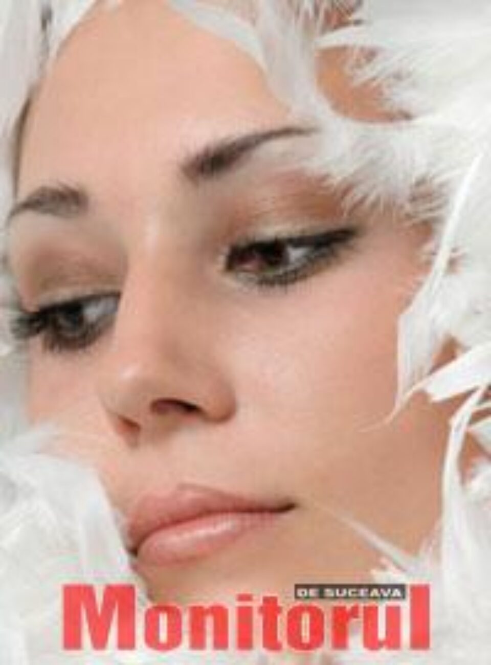 Machiajul accentuat, tendința acestui sezon Machiajul accentuat, tendința acestui sezon