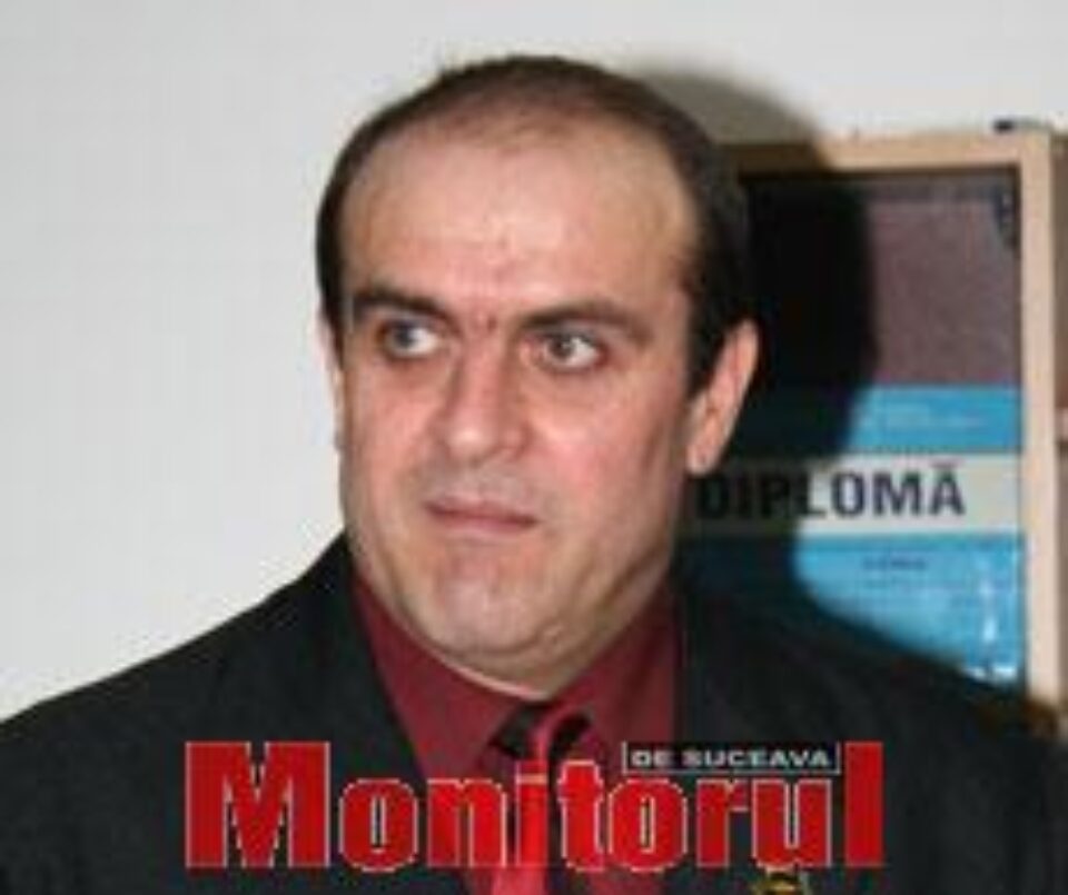 Ioan Halaicu practică ancheta cu bâta Ioan Halaicu practică ancheta cu bâta