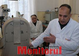 Stomatologul Shaat Ayman, palestinian din fâşia Gaza, care profesează la Dolheşti