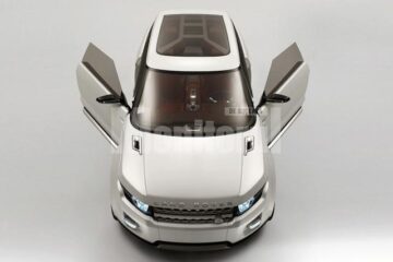 Land Rover LRX, ultima frontieră