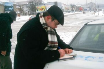 Raport: 16 asigurători vor încheia polițe auto RCA în 2008