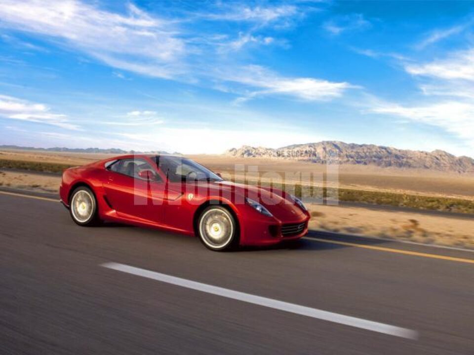 Ferrari 599 scalpat fără milă