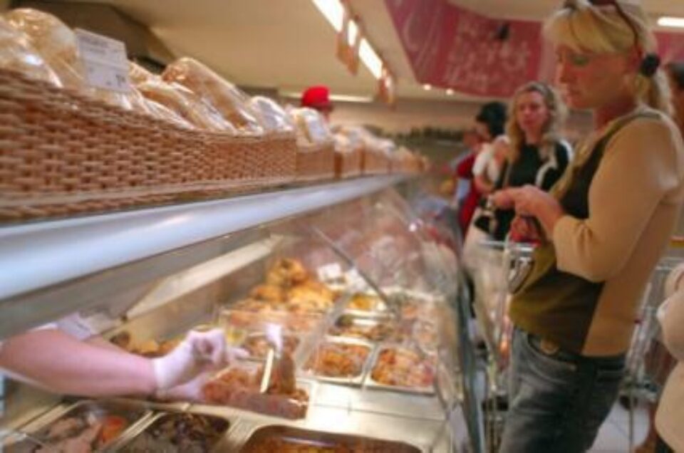 Proiect: Producătorii vor putea retrage alimentele din magazine