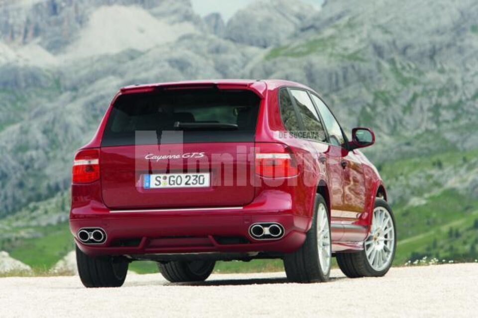 Porsche Cayenne GTS, impertinent cu viteza