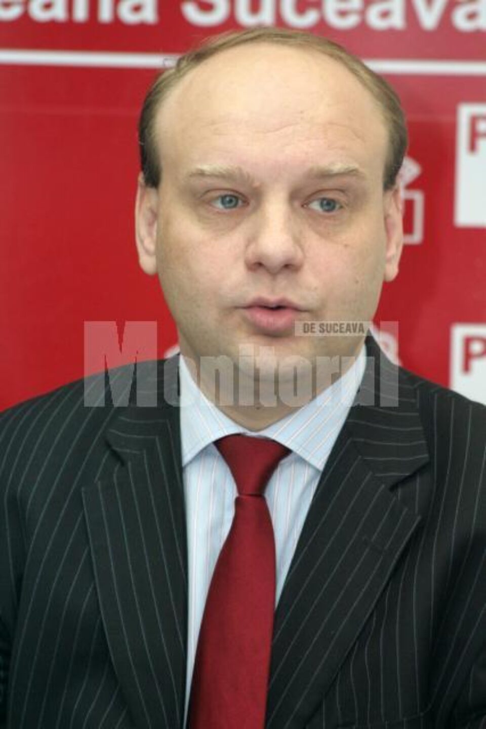 Ovidiu Donțu:Credem că domnul Flutur este cea mai mare țeapă politică pe care sucevenii au luat-o” Ovidiu Donțu:Credem că domnul Flutur este cea mai mare țeapă politică pe care sucevenii au luat-o”
