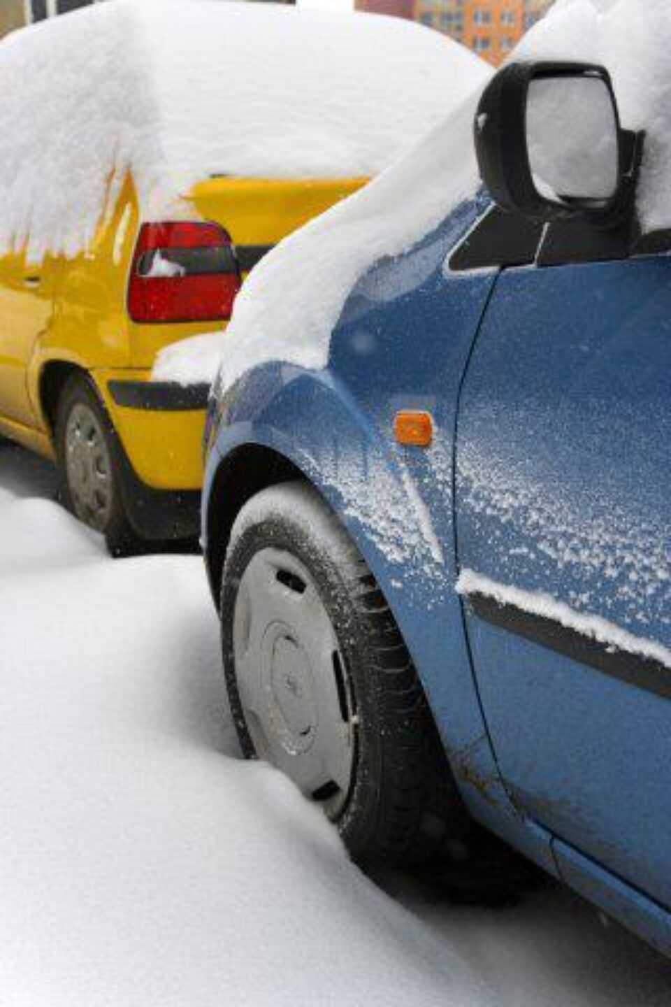 Raport: Vânzările de autoturisme au crescut cu 23,4%
