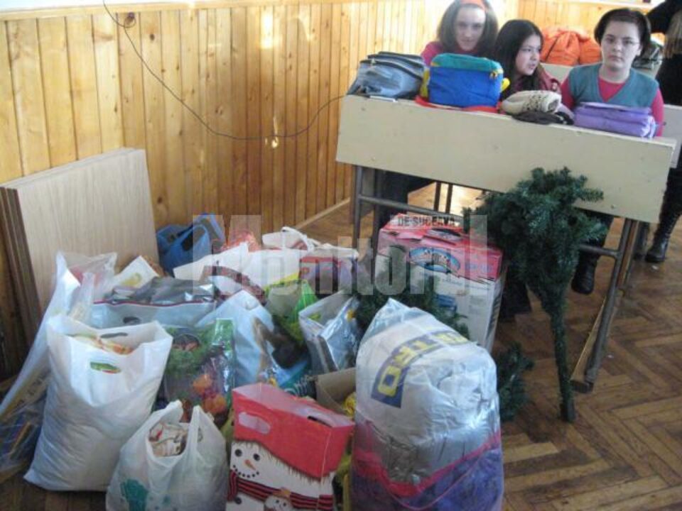 Din suflet: Elevi, Moși Crăciun pentru un copil bolnav