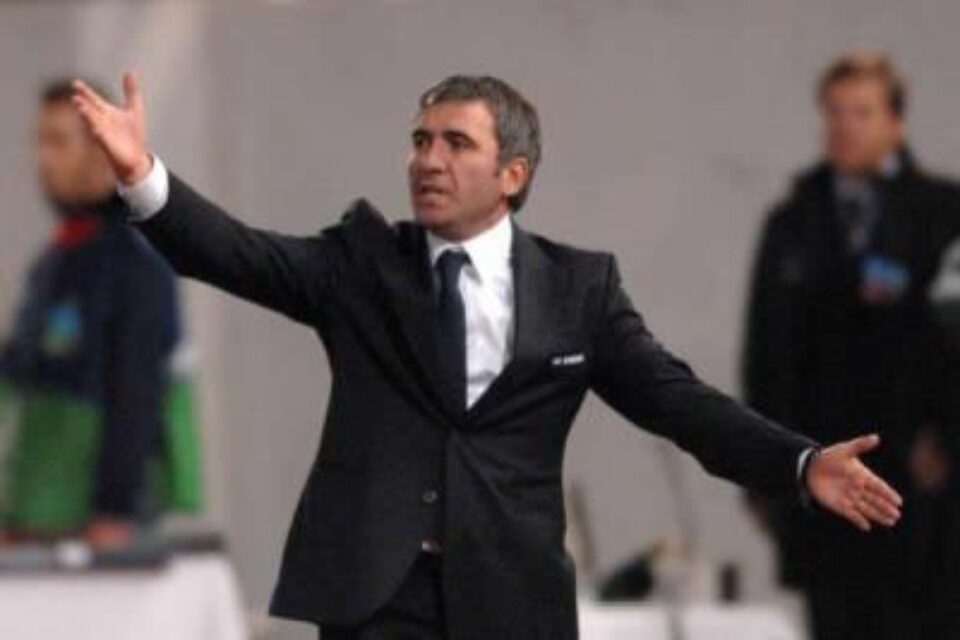 Pentru rege: Cheie de aur pentru Hagi