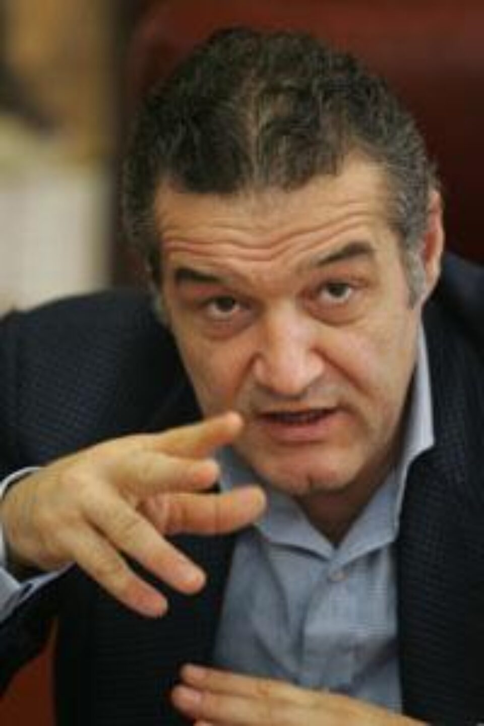 Gigi Becali: „Serviciile secrete l-au pus să mă atace”