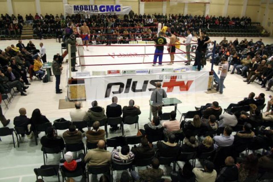 Sala Liceului cu Program Sportiv, locul desfășurării primei prima gale de kickboxing