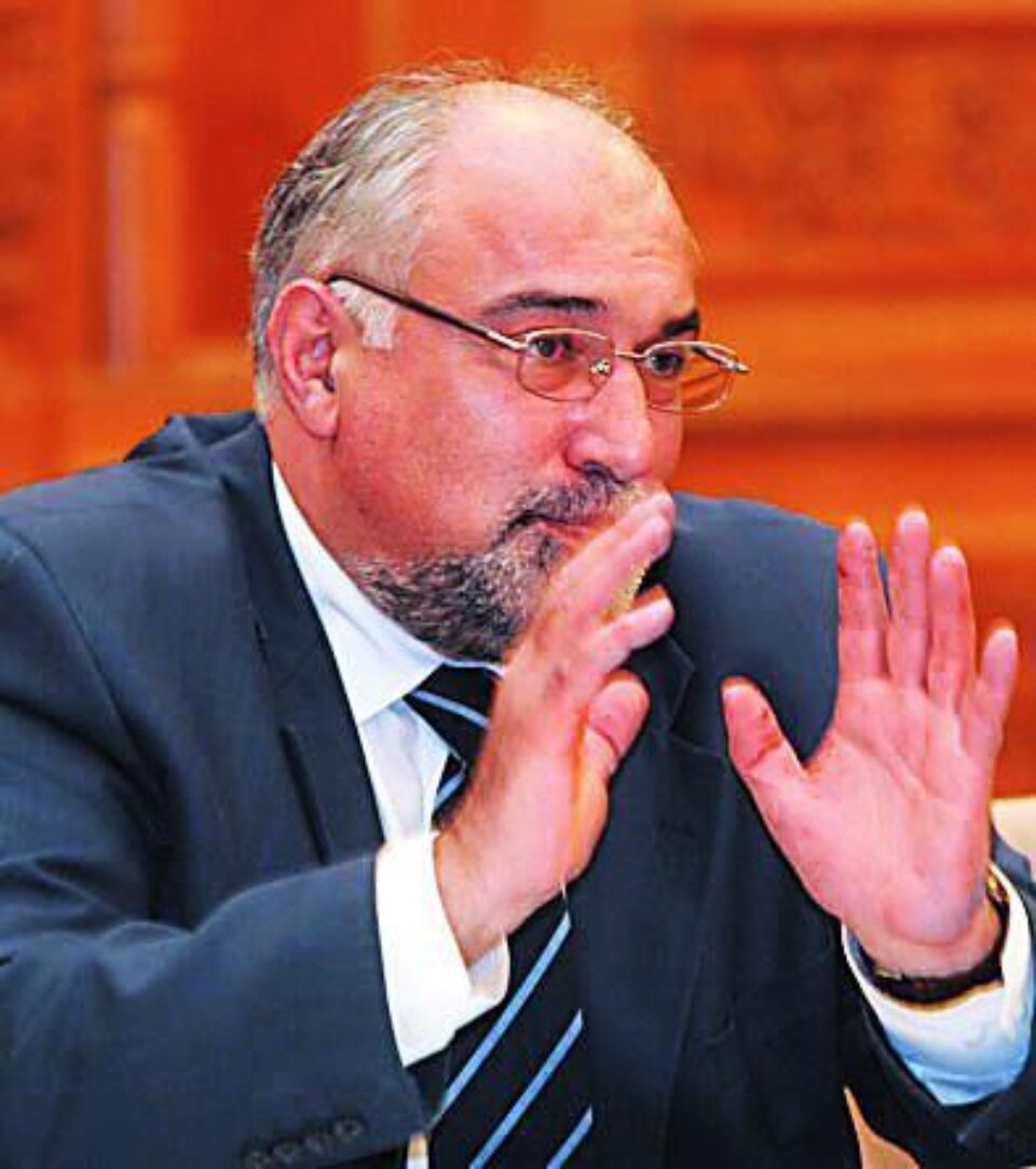 Varujan Vosganian: „Nu vor mai fi creșteri salariale substanțiale”