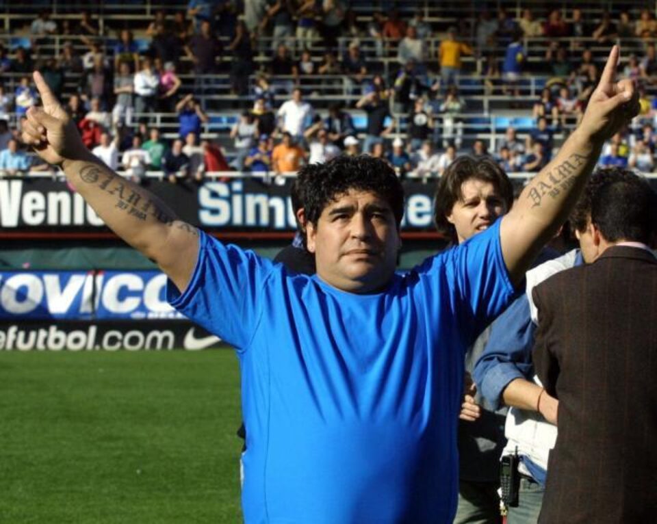 Maradona nu se dezminte și se pregătește de o nouă întâlnire interzisă Maradona nu se dezminte și se pregătește de o nouă întâlnire interzisă