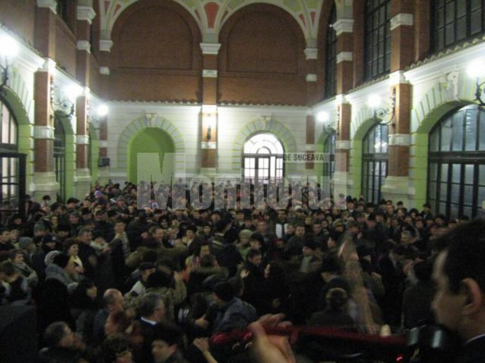Tradiție reluată: Balul Gospodarilor a însuflețit cartierul Burdujeni