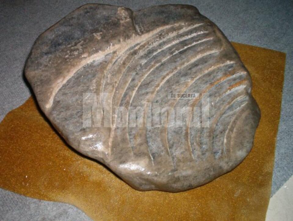 Lucrare realizată în sare de sculptorul Mircea Dăneasă