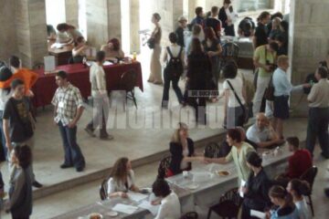 Anul universitar 2008-2009: Concurs de burse în străinătate